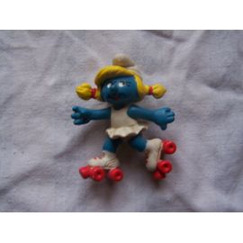 Schtroumpfette En Rollers Rouge Et Jupette