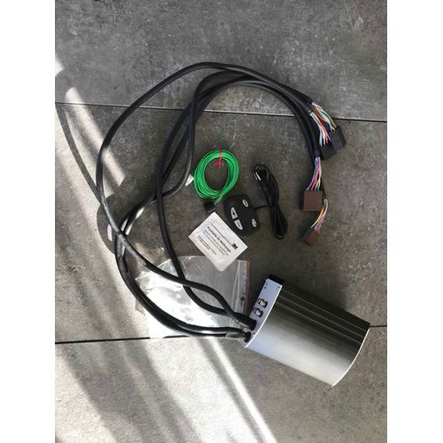 Ampli interface voiture avec commande