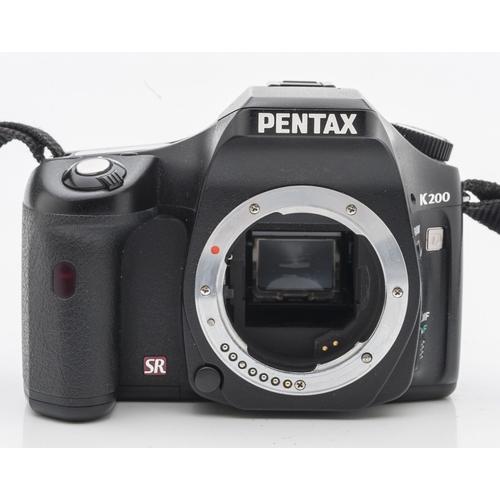 Appareil photo Reflex Pentax K200D + Objectif DA 18-55 mm II Reflex - 10.2 MP - APS-C - 3x zoom optique objectif DA 18-55 mm II