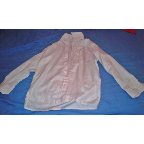 Chemise Blanche Taille 10-12 Ans En Polyester Notee 12 Ans Mais Taille Plus 10 Ans ..