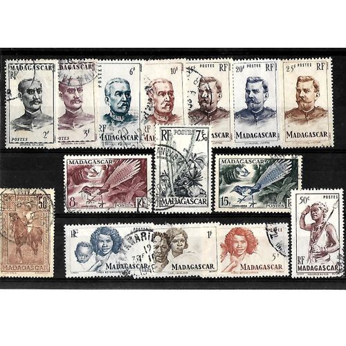 Madagascar - Lot De 15 Timbres Différents