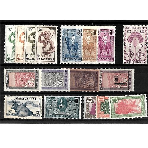 Madagascar - Lot De 17 Timbres Neufs Traces De Charnière