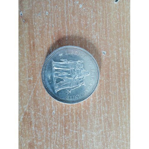 Piece De 50 Francs Frappé En 1977 En Très Bon État.