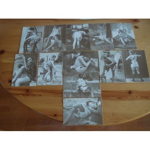 12 Cartes Postales Érotiques/Coquines