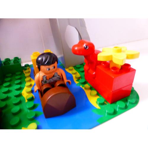 Lego Duplo Dinosaures Le Village de la Préhistoire avec Plaque 4 Figurines  et 4 Dinos