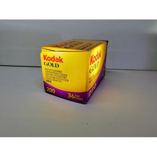 Pellicule négatif couleur Kodak Gold 200 ISO PERIMEE pour tirage papier couleur