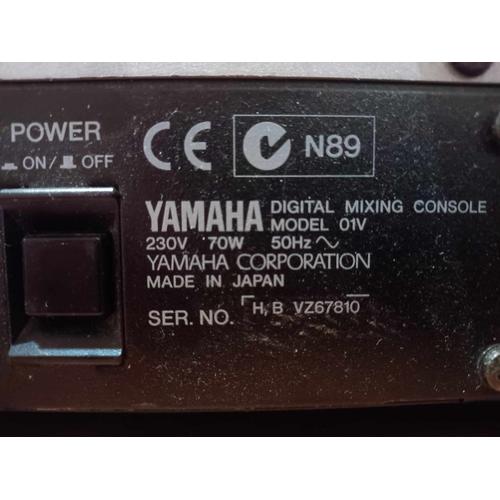 Table son YAMAHA 01V