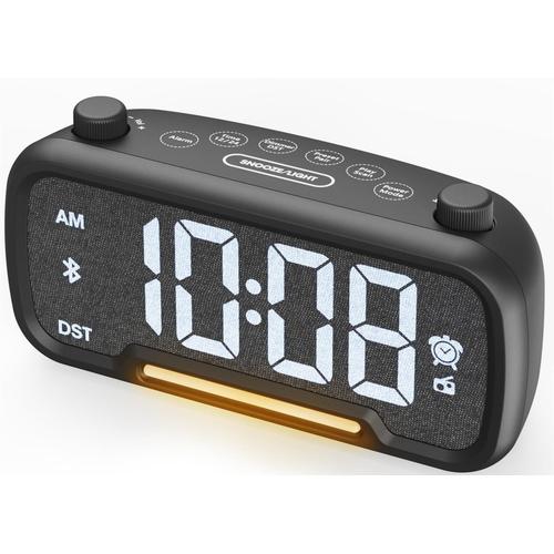 Réveil Bluetooth, Radio-Réveil avec Veilleuse, Réveil Radio Réglable 16 Niveaux de Volume et 5 Niveaux de Luminosité, USB & Type-C 2 Port de Charge Horloge Numérique pour Chambre/Salon