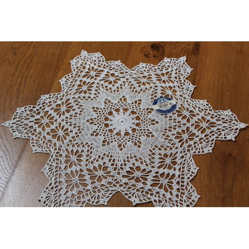 Napperon Rond Au Crochet - Modèle Diamant Fil Dmc Cébélia 20 Très Fin