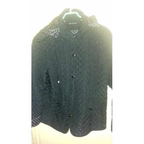 Veste Mitno