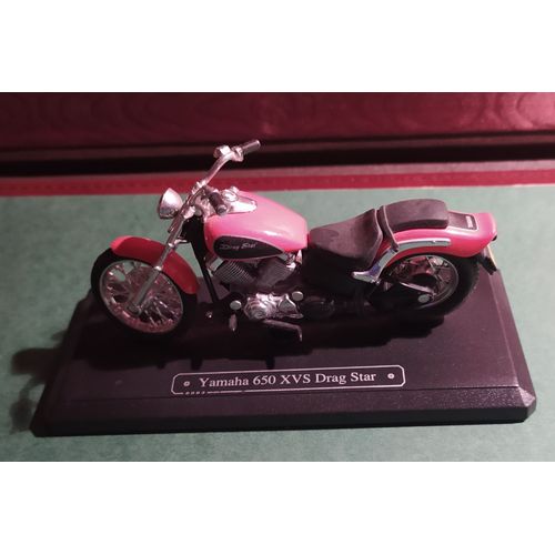 Moto Yamaha 65o Xvs Drag Star (Majorette Au 1/18e)