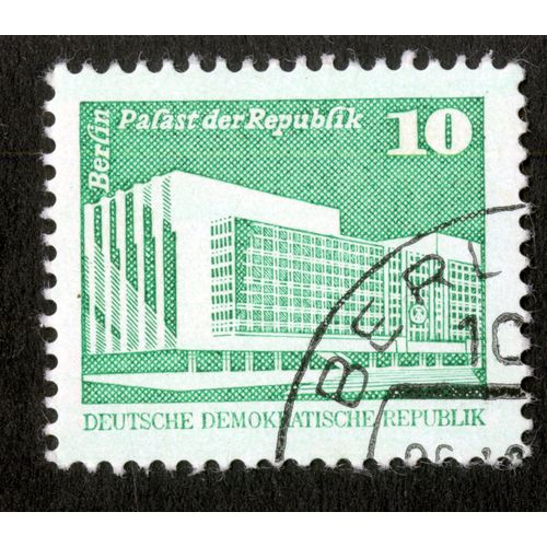 Timbre Oblitéré Deutsche Demokratische Republik, Berlin Palast Der Republik, 10