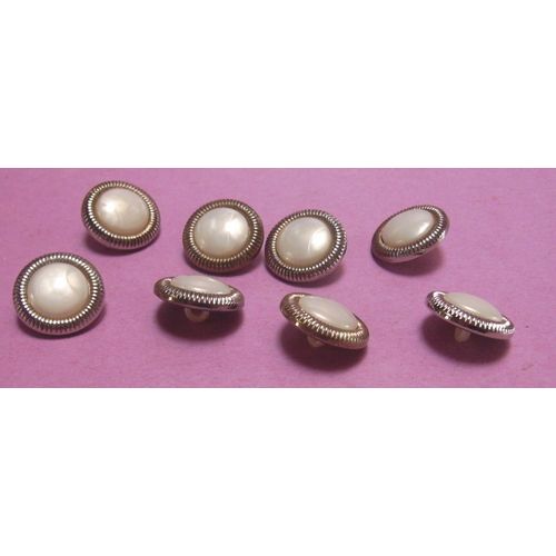 Lot De 8 : Bouton À Queue Bombé Cylindrique Centre Façon Nacre Et Tour Strié Doré - Résine - Diamètre 17,9 Mm