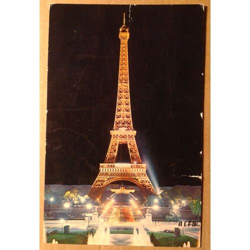 Carte Postale France Paris La Tour Eiffel Illuminée 1965 9/14 Cm