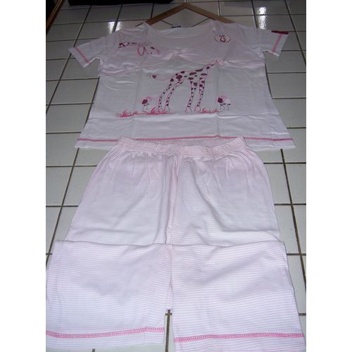 Pyjama 2 Pièces Manches Courtes Col Rond Rose Et Blanc Grand Motif Girafe Modèle Hello Taille 14 Ans Ou 34