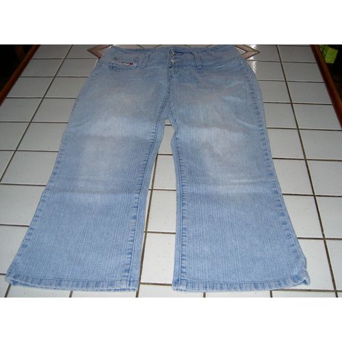 Pantacourt Jean Taille Haute Coupe Droite Couleur Bleu Clair Aspect Vieilli Let Me Try Modèle Denim Fashion Taille 16 Ans Ou 36