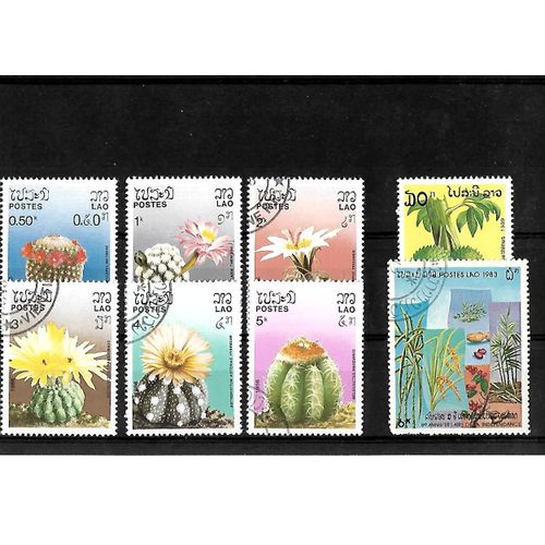 Laos-Flore-Lot De 8 Timbres Oblitérés-Très Bon Etat