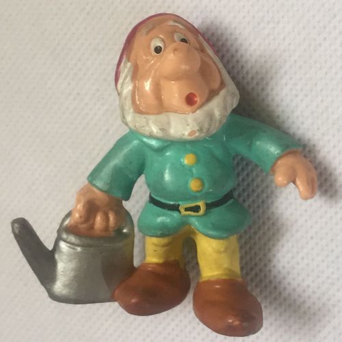 Figurine Nain Avec Arrosoir , Blanche Neige Et Les Sept Nain, Dessin Animé, Walt Disney, Animation