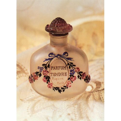 Carie Postale Couleur - Theme : Parfums - Ref Cla J- Parfum Tendre - Rare Flacon Emaille - De Rigaud - Presente En 1925 - Collection Du Musee A Parfum - La Rochelle