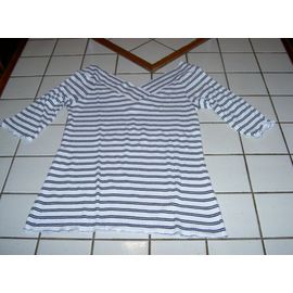 T-Shirt Tee-Shirt Grand Col V Manches Courtes Taille Courte Blanc Avec Petites Rayures Noires Taille 12 Ans Ou Xs