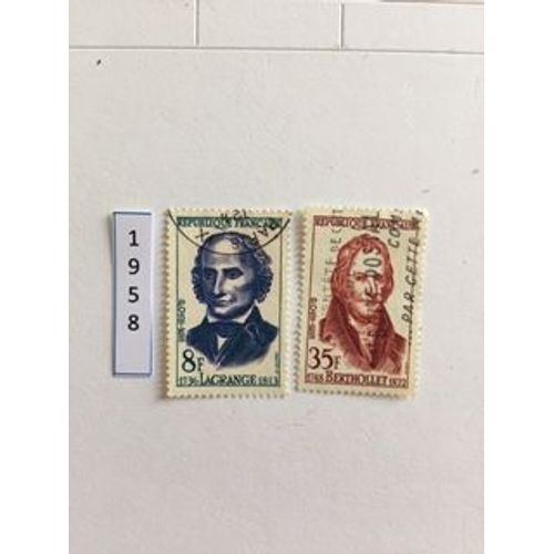Lot De 2 Timbres Oblitérés