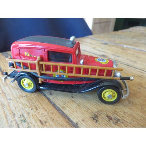 Voiture Pompiers Ford Sedan Delivery-Eligor