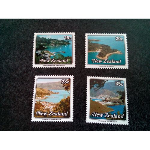 Timbre Nouvelle-Zelande Yt 741 A 744 Séries: Paysages Et Ports 1979 ( 030504 1 )