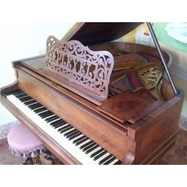 Piano Quart De Queue Pleyel