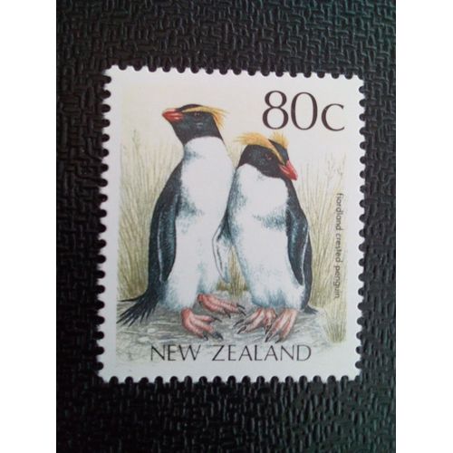 Timbre Nouvelle-Zelande Yt 1017 Manchot Huppé Du Fiordland (Eudyptes Pachyrhynchus) 1988 ( 030504 1 )