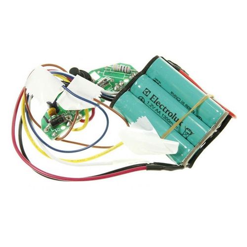 BATTERIE AVEC PLATINE DE COMMANDE POUR PETIT ELECTROMENAGER ELECTROLUX - 4055251666
