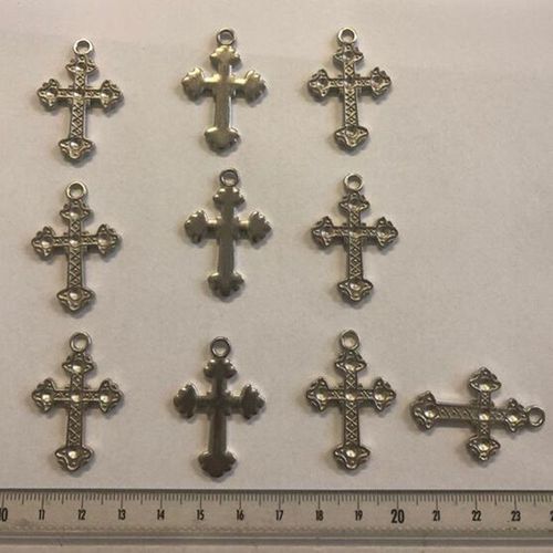 Envoie De France Lot De 10 Pièces Breloque Pendentifs Métal Croix Vintage Création Diy Couleur Argenté