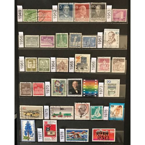 Allemagne - Berlin - 33 Timbres Différents - Rl 240 -