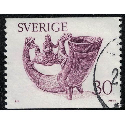 Suède 1976 Oblitéré Used Artisanat Drinking Horn Corne À Boire Brun Foncé Carmine Su