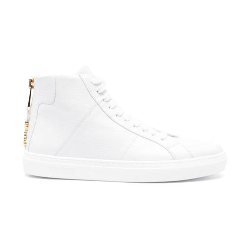 Moschino - Shoes > Sneakers - White