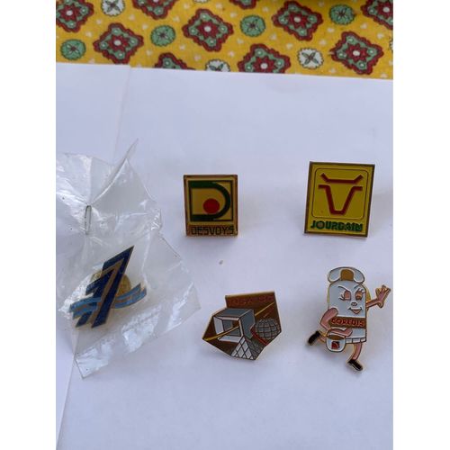 Lot De 5 Pin’S Matériel Agricole 