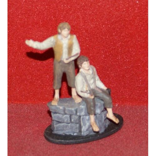 Figurine Seigneur Des Anneaux N 35 Merry Et Pippin Avec Son Fascicule