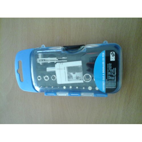 coffret clé à douilles 23 piéces