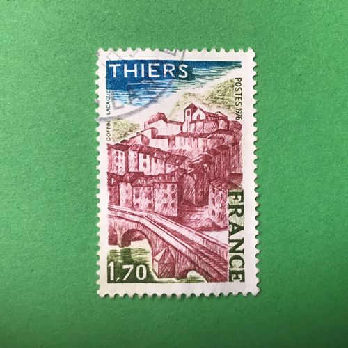 France - Série Touristique - Thiers (Y & T 1904)