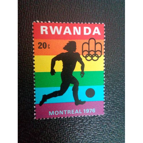 Timbre Rwanda Yt 737 21e Jeux Olympiques, Montréal Football 1976 ( 150604 )