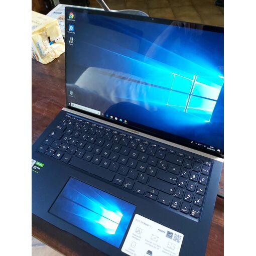 ASUS UX534FT-A9142T 15.6" Intel core i7 - 1.8 Ghz - Ram