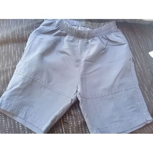 Short 12 Mois