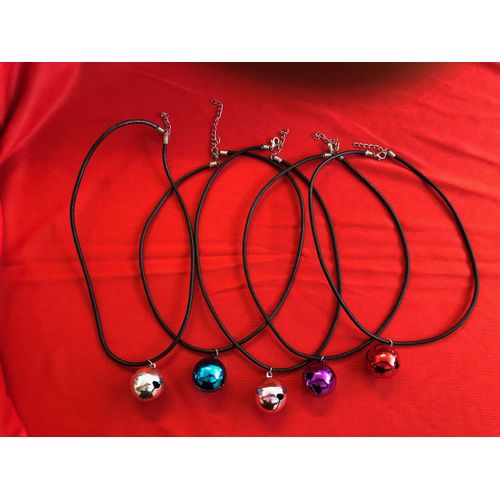 Expédié De Paris - Black Sugar Lot De 5 Couleurs Collier Avec Clochette Métal 2 Cm Choker Pendentif Ras De Du Cou Chat Grelot Mignon Mixte Déguisement