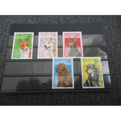 Timbres Bénin - Chiens