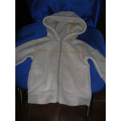 Veste Polaire À Capuche 6 Mois