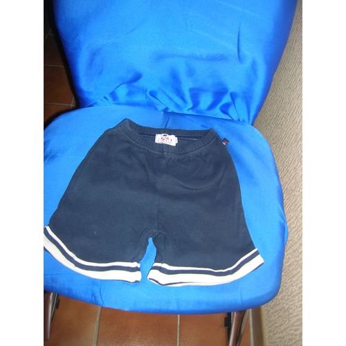 Short 12 Mois