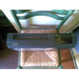 PANASONIC NV J 36 F - pal secam - 3 tetes mono avec telecommande - fabriquer en france