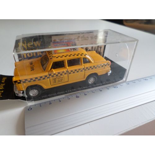 Berline Sans Marque Modele Taxi Jaune