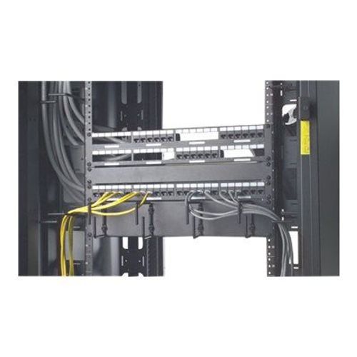 APC Data Distribution Cable - Câble réseau - Conformité TAA - RJ-45 (F) pour RJ-45 (F) - 5.2 m - UTP - CAT 5e - colonne montante - gris
