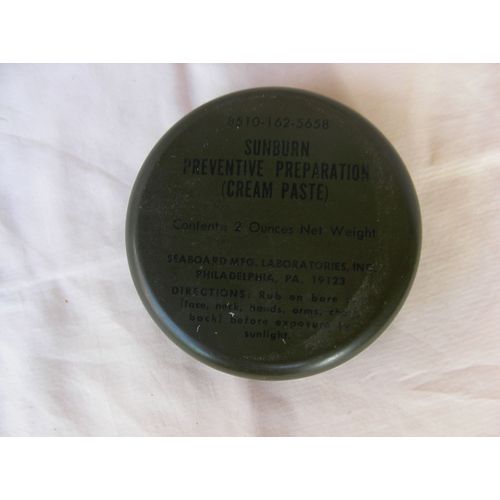 Ww2/Postwar Us Boite Crème Solaire Pleine Réglementaire Militaire Américaine Guerre Du Vietnam