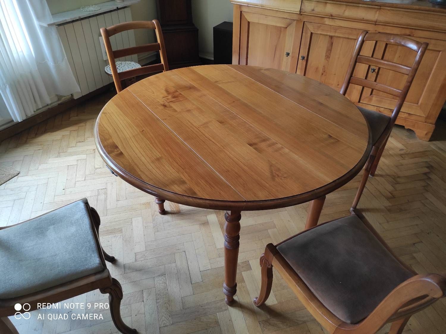 Table De Séjour En Merisier Avec 4 Chaises